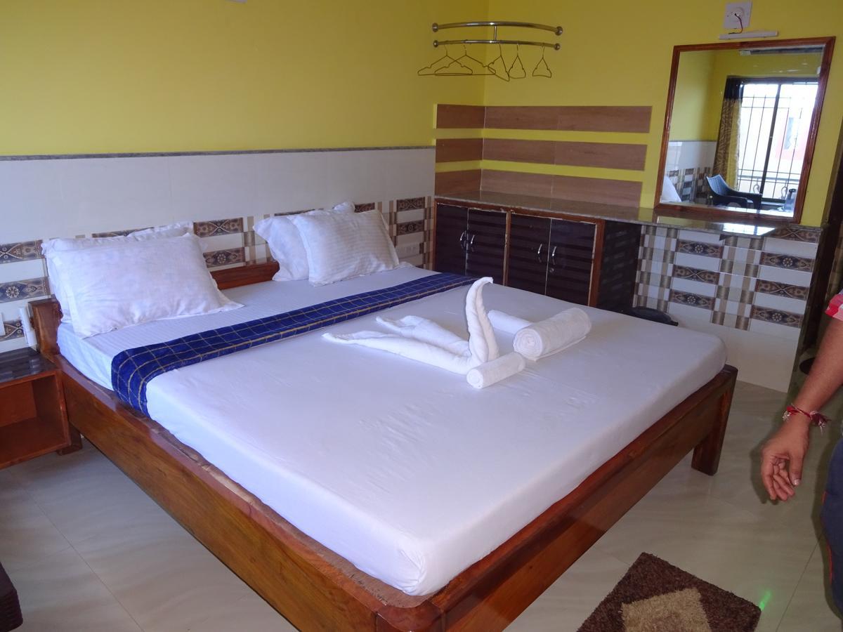Hotel On Call Puri Laxmi Beach Resort מראה חיצוני תמונה